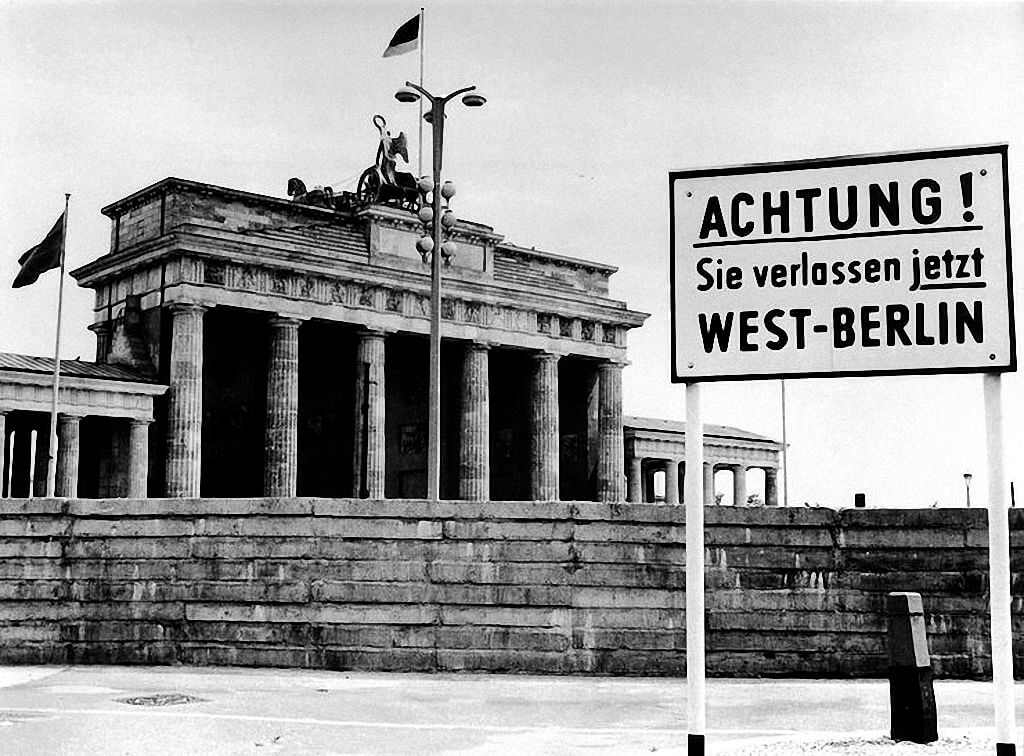 Как ГДР и ФРГ в 1973 году в ООН принимали