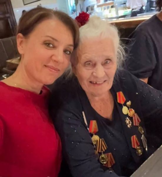 Последние дни была с родными: раскрылись подробности смерти бабушки Ксении Алферовой